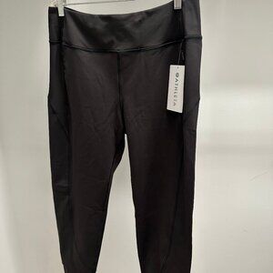 Rainier Mid Rise Jogger NWT Black
